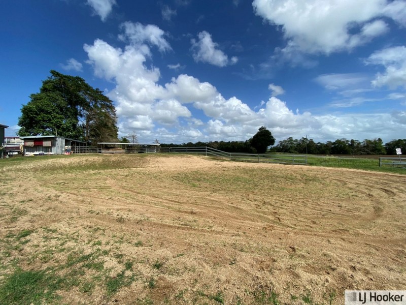 61 Davidson Road, Euramo QLD 4854