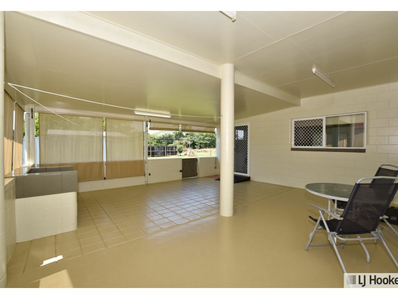 30 Campbell Street, Tully QLD 4854