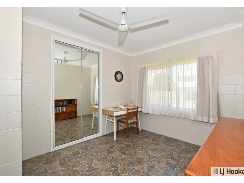 30 Campbell Street, Tully QLD 4854