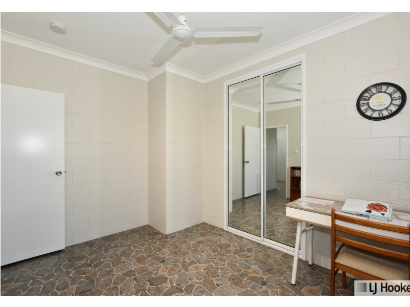 30 Campbell Street, Tully QLD 4854