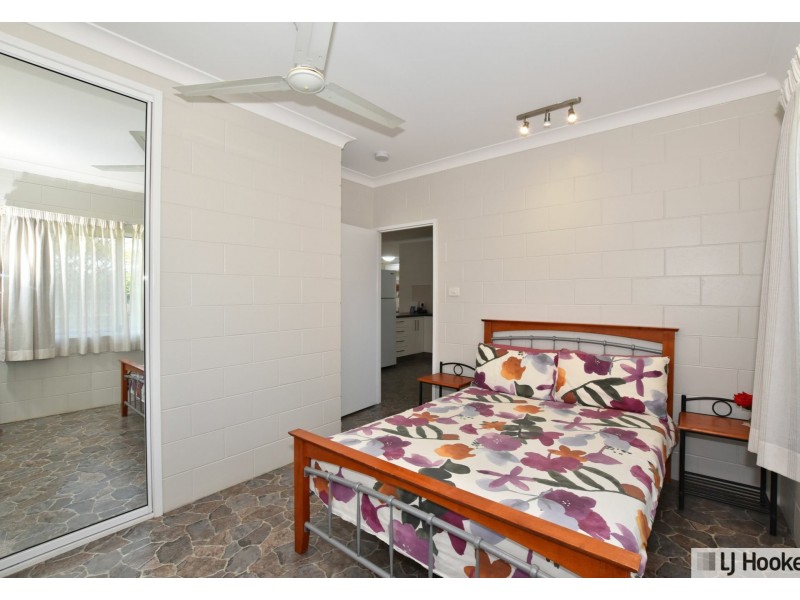 30 Campbell Street, Tully QLD 4854