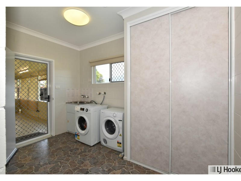 30 Campbell Street, Tully QLD 4854