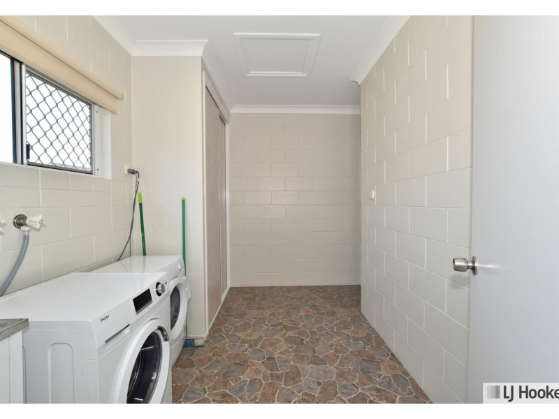 30 Campbell Street, Tully QLD 4854