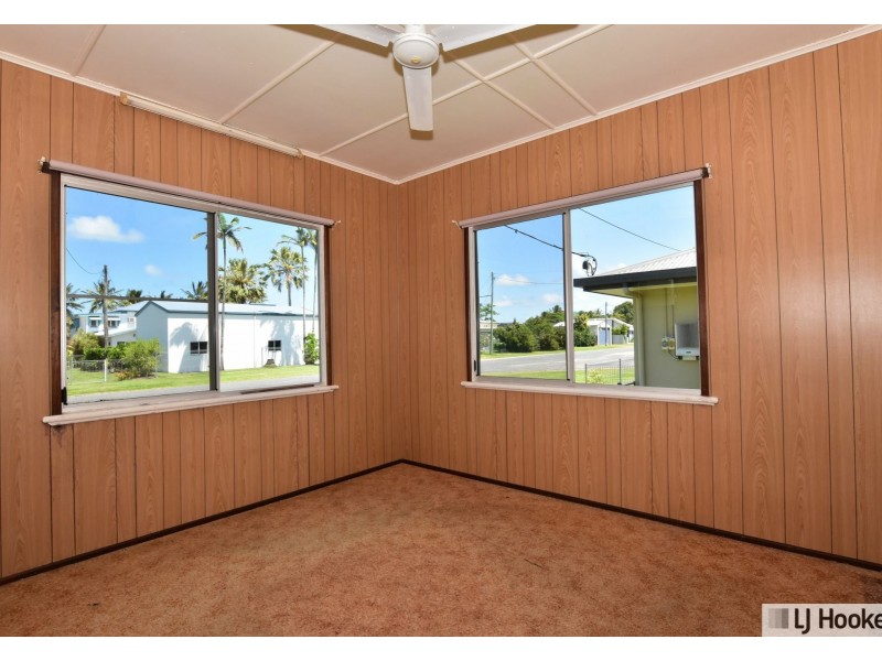 14 Jacobs Road, Kurrimine Beach QLD 4871