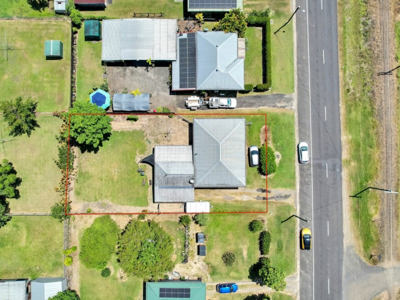 45 Murray Street, Tully QLD 4854