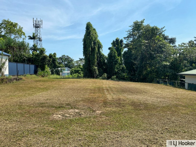 14 Parmeter Street, Tully QLD 4854