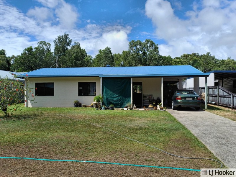 110 Tully Heads Rd, Tully Heads QLD 4854