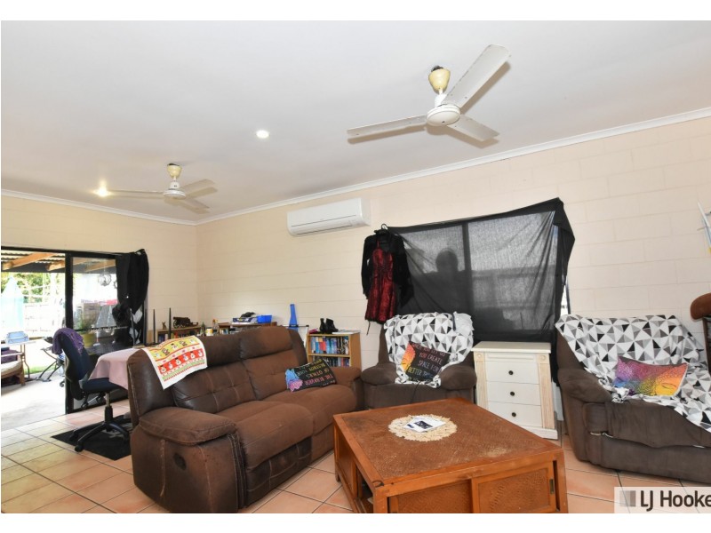 110 Tully Heads Rd, Tully Heads QLD 4854