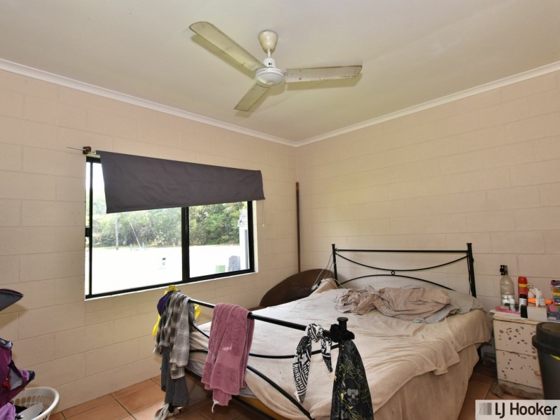 110 Tully Heads Rd, Tully Heads QLD 4854