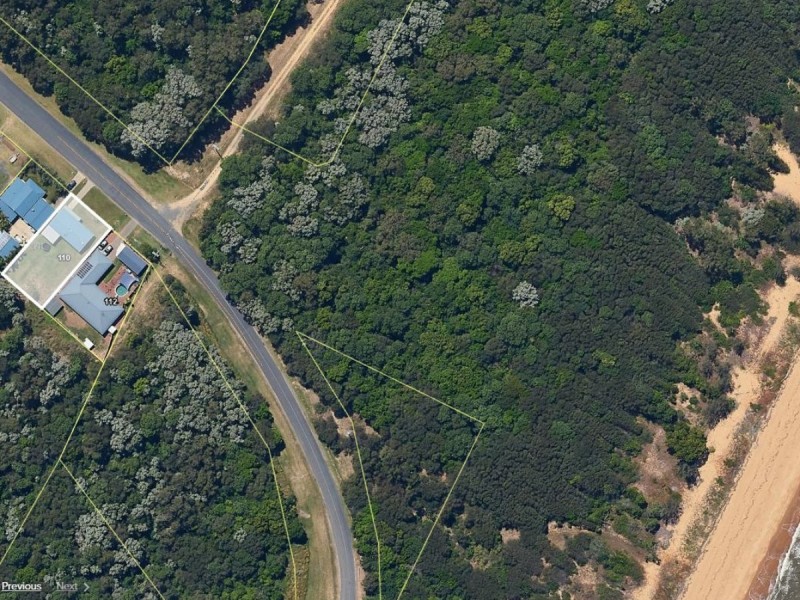 110 Tully Heads Rd, Tully Heads QLD 4854