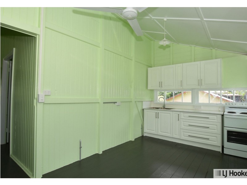 1 Blackman Street, Tully QLD 4854