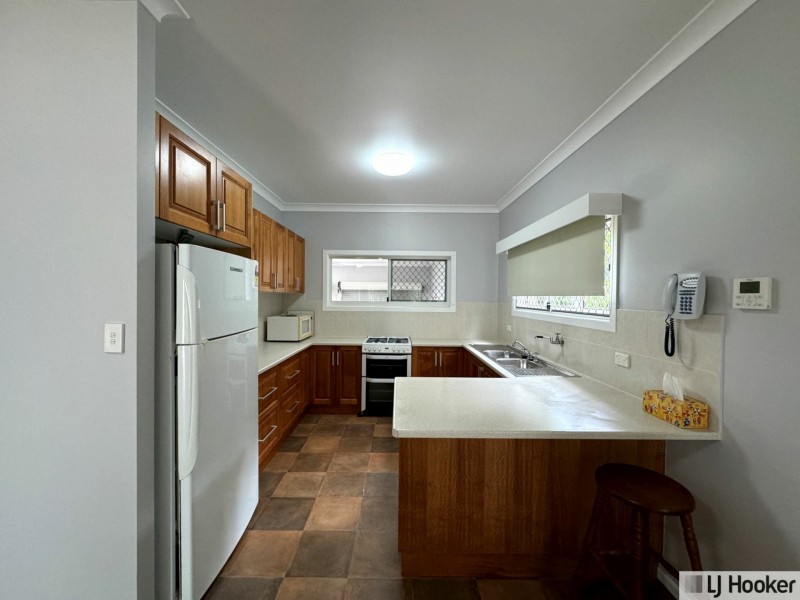 32 Luff Street, Hull Heads QLD 4854