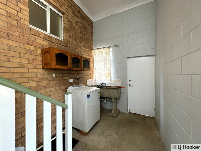 32 Luff Street, Hull Heads QLD 4854