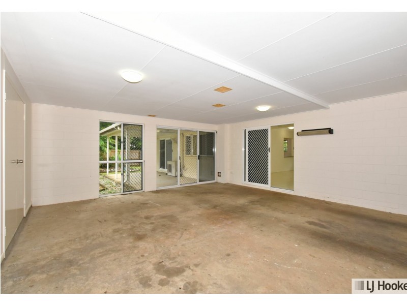 50 Maple Terrace, Tully QLD 4854