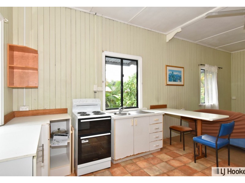 Unit 1 & 2/7 Blackman Street, Tully QLD 4854