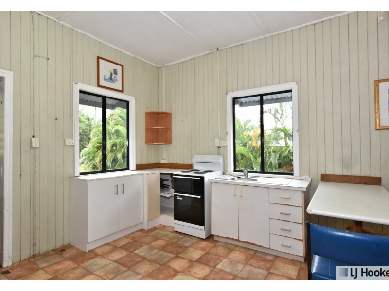 Unit 1 & 2/7 Blackman Street, Tully QLD 4854