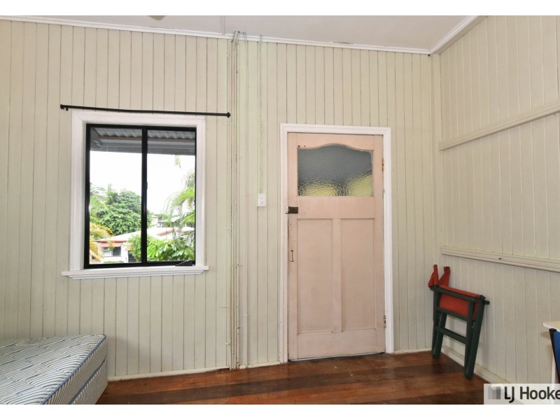 Unit 1 & 2/7 Blackman Street, Tully QLD 4854