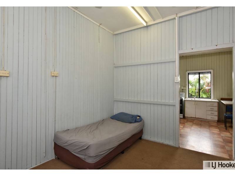 Unit 1 & 2/7 Blackman Street, Tully QLD 4854