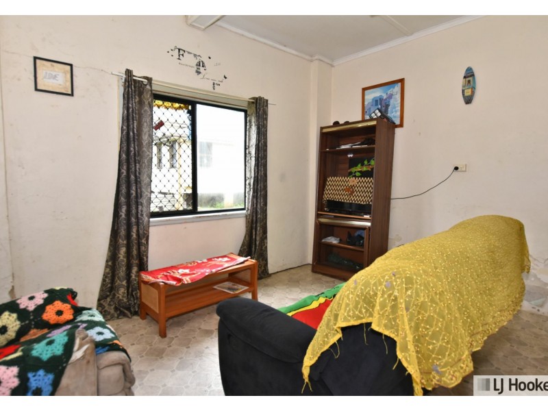 Unit 1 & 2/7 Blackman Street, Tully QLD 4854