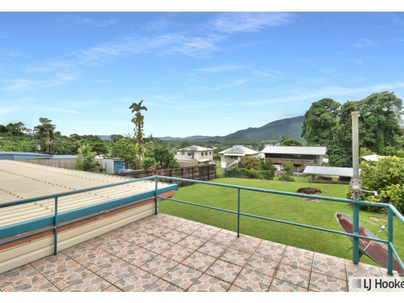 11 Geddes Street, Tully QLD 4854