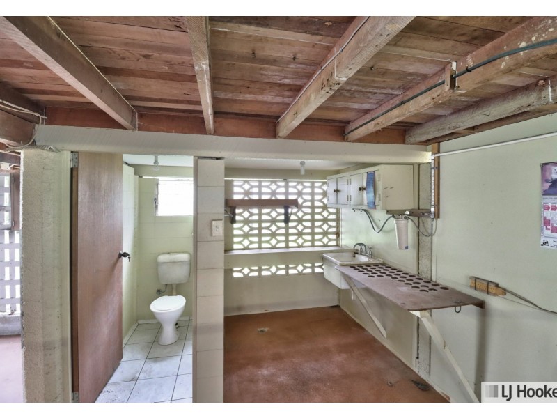 11 Geddes Street, Tully QLD 4854