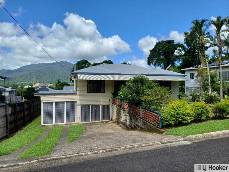 11 Geddes Street, Tully QLD 4854