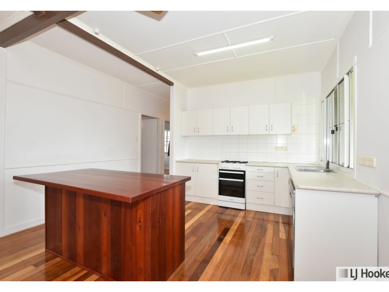 8 Cairns Street, Tully QLD 4854