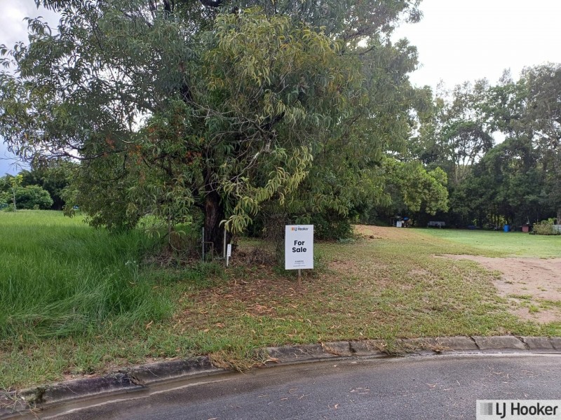 23 Amanda Crescent, Tully Heads QLD 4854