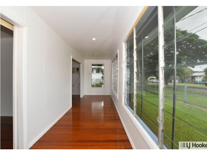 8 King Street, Tully QLD 4854