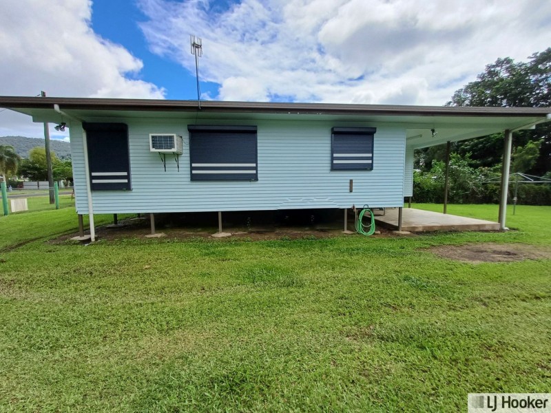 8 King Street, Tully QLD 4854