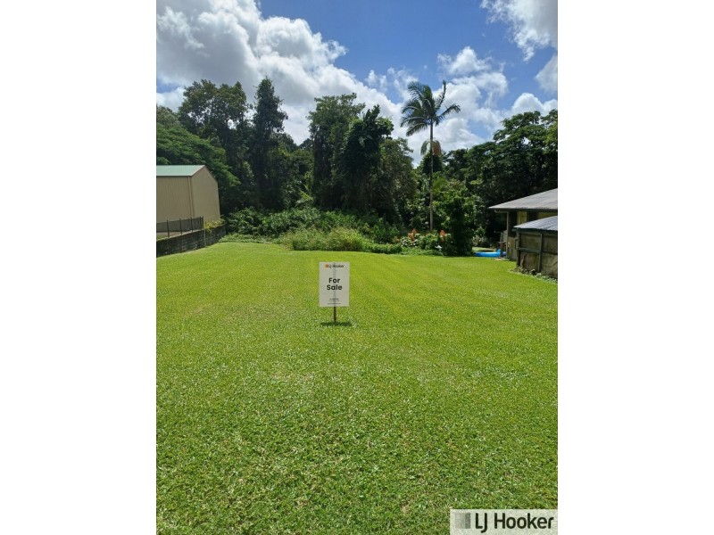 60 Theodore Street, Tully QLD 4854