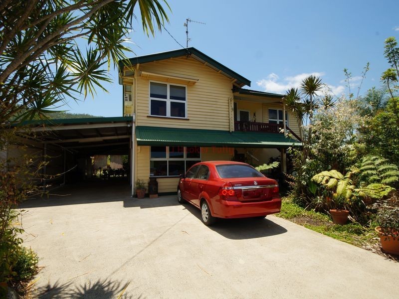 135 Bryant Street, Tully QLD 4854