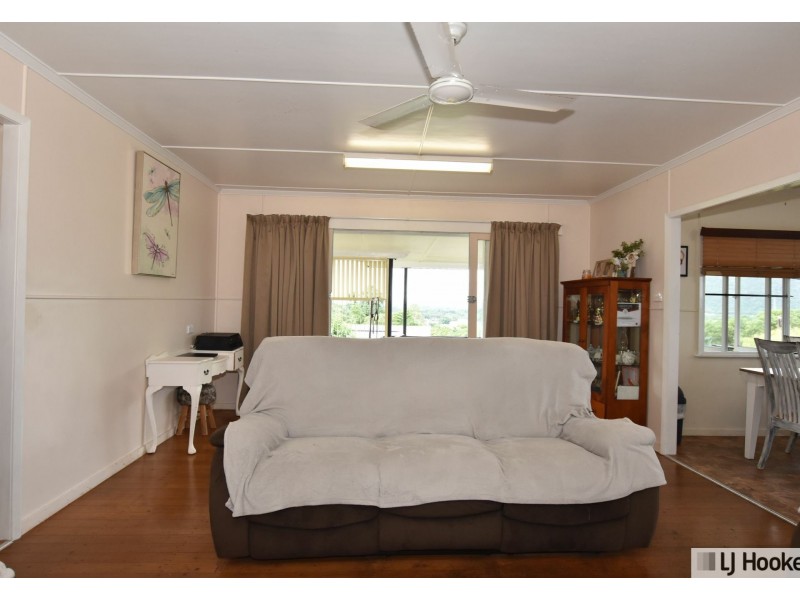 23 Hyatt Street, Tully QLD 4854
