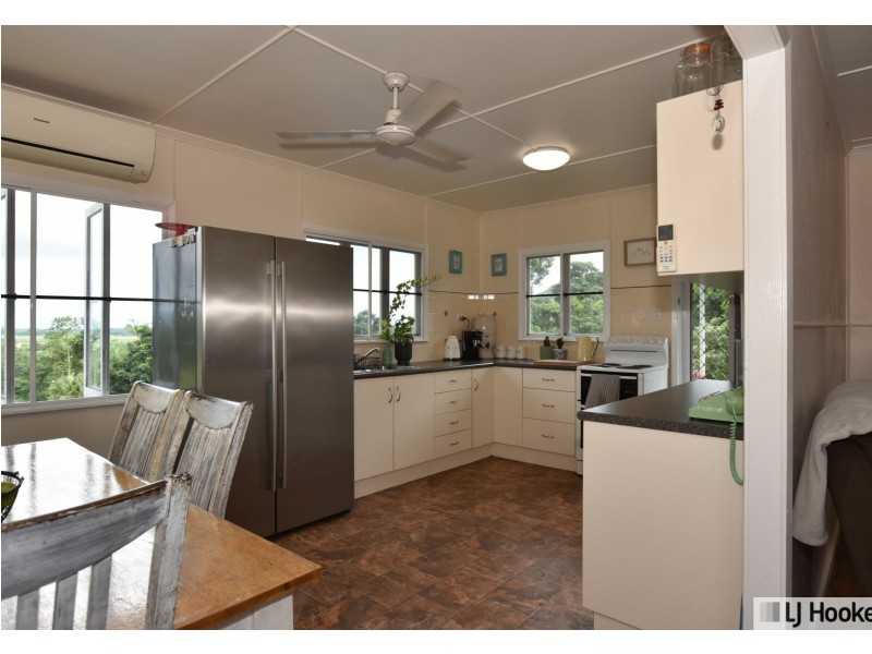 23 Hyatt Street, Tully QLD 4854