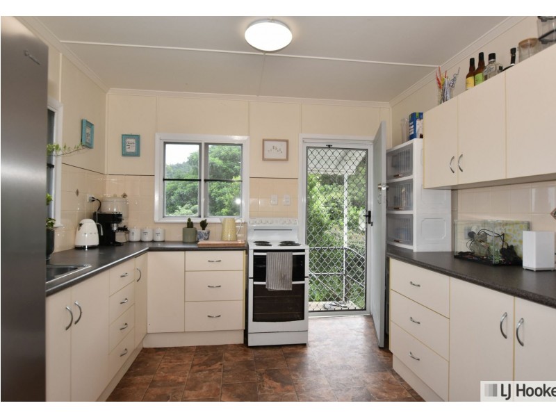 23 Hyatt Street, Tully QLD 4854