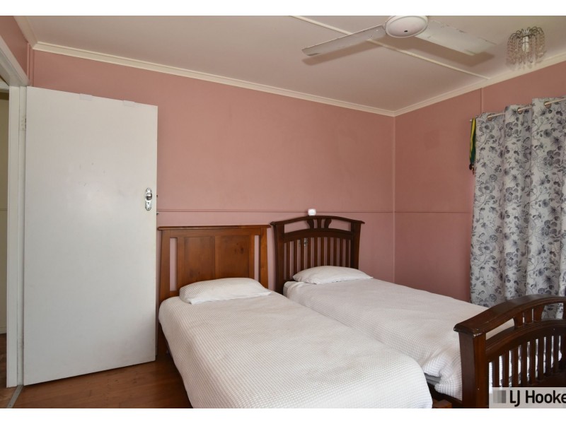 23 Hyatt Street, Tully QLD 4854