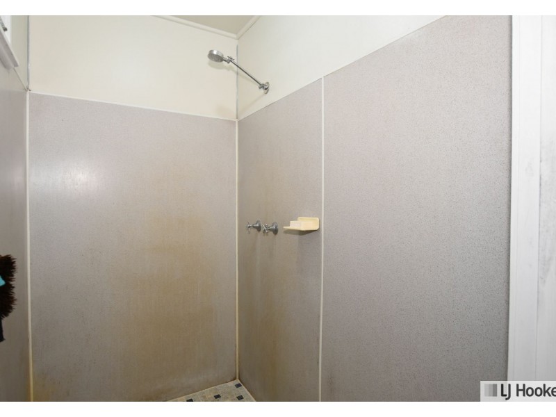 23 Hyatt Street, Tully QLD 4854