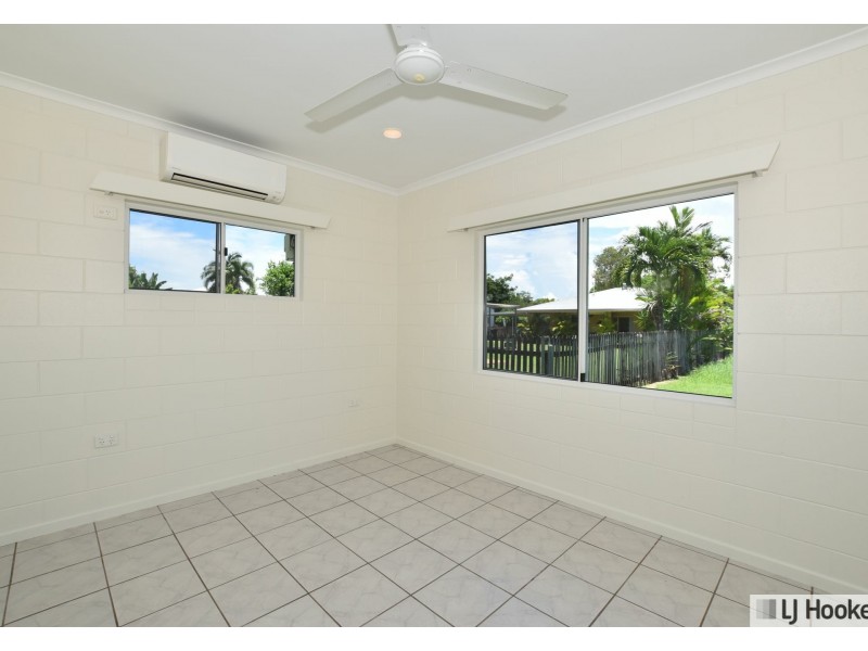 102 Tully Heads Road, Tully Heads QLD 4854