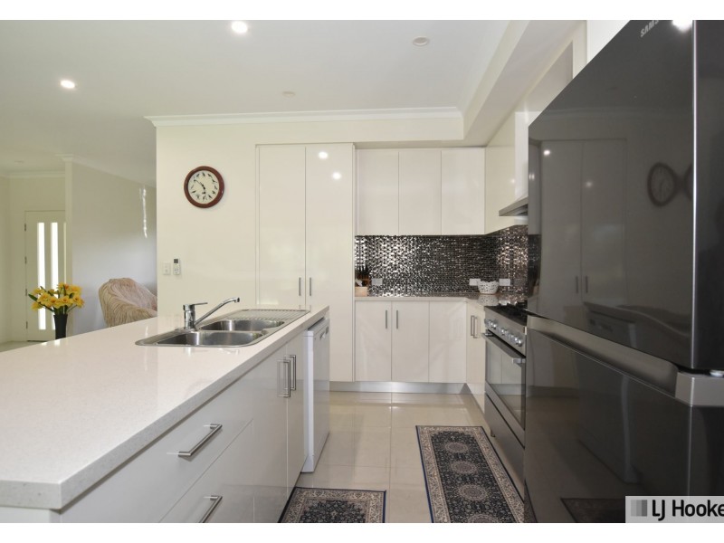 46 Pease Street, Tully QLD 4854