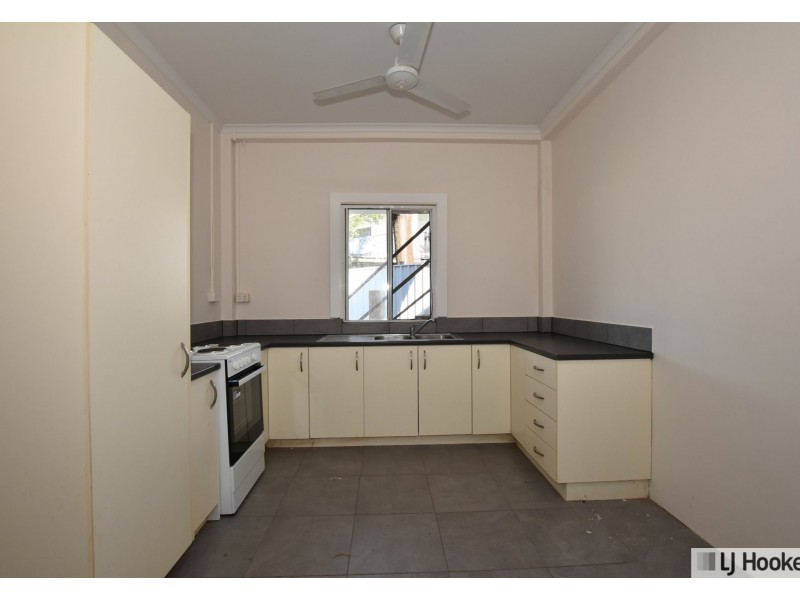 2/26 Curtis Street, Tully QLD 4854