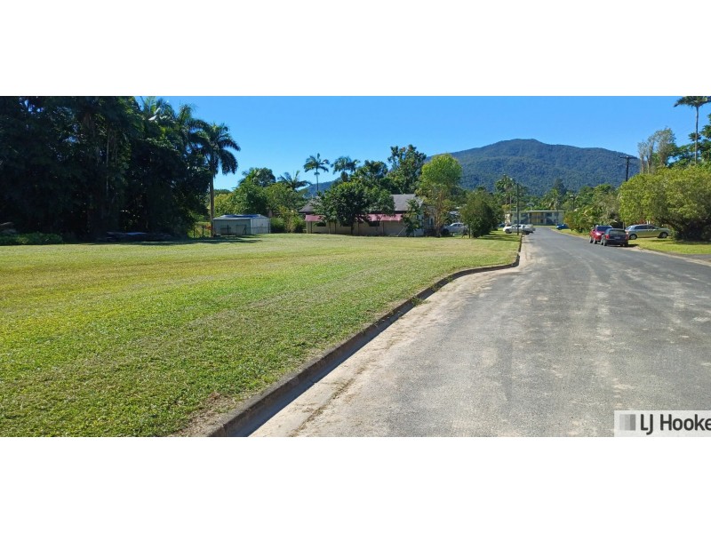8 Millwood Street, Tully QLD 4854