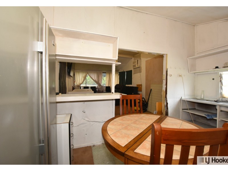 19 Murray Street, Tully QLD 4854
