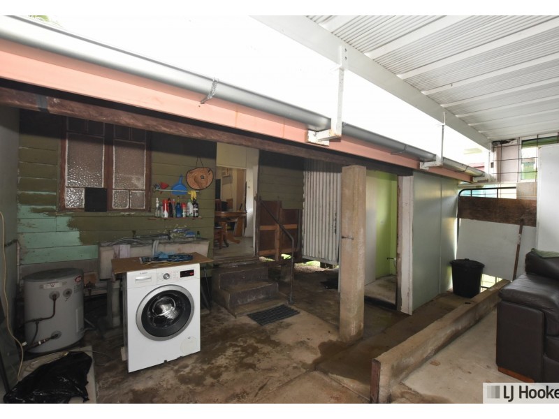19 Murray Street, Tully QLD 4854