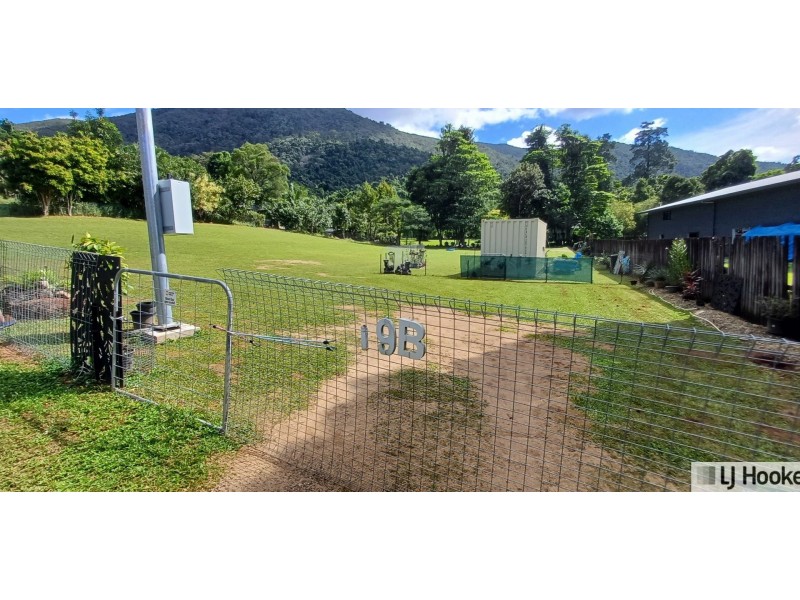 19B Bamber Street, Tully QLD 4854