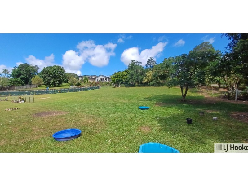 19B Bamber Street, Tully QLD 4854