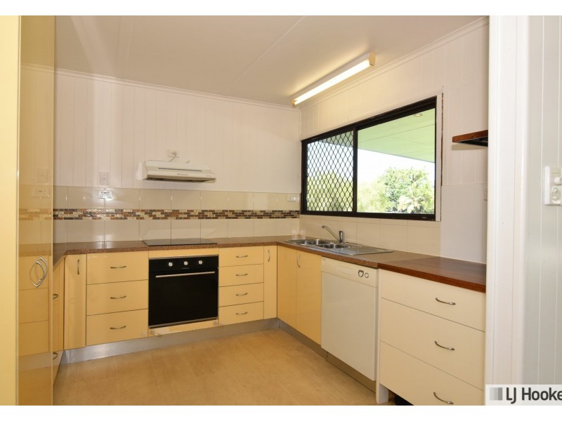 1 Millwood Street, Tully QLD 4854