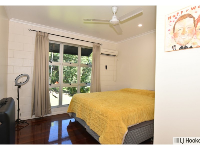 13 Bamber Street, Tully QLD 4854