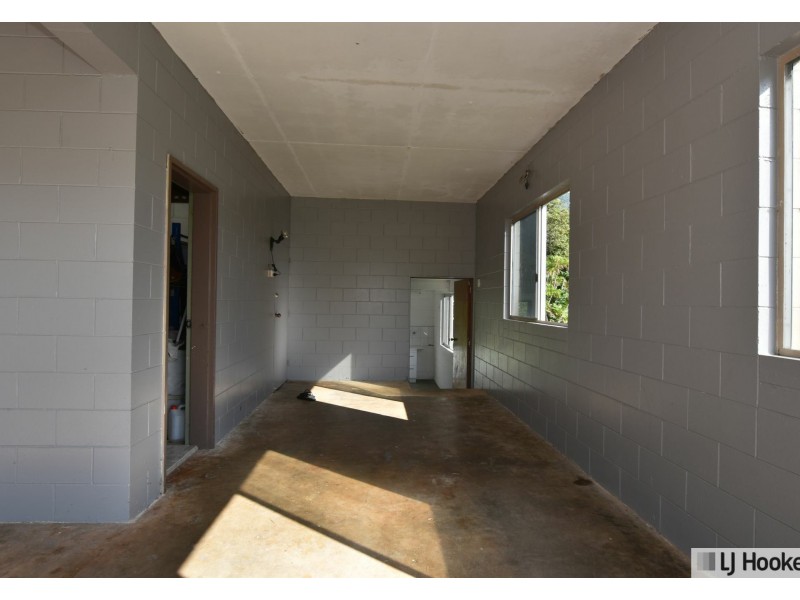 13 Bamber Street, Tully QLD 4854