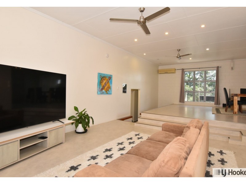 13 Bamber Street, Tully QLD 4854