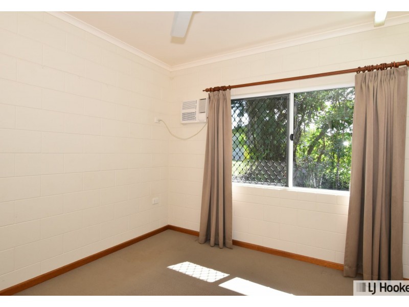 9 Abraham street, Tully QLD 4854